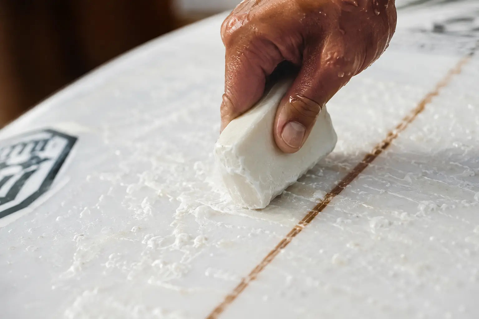Quel wax de surf choisir selon la température de l'eau