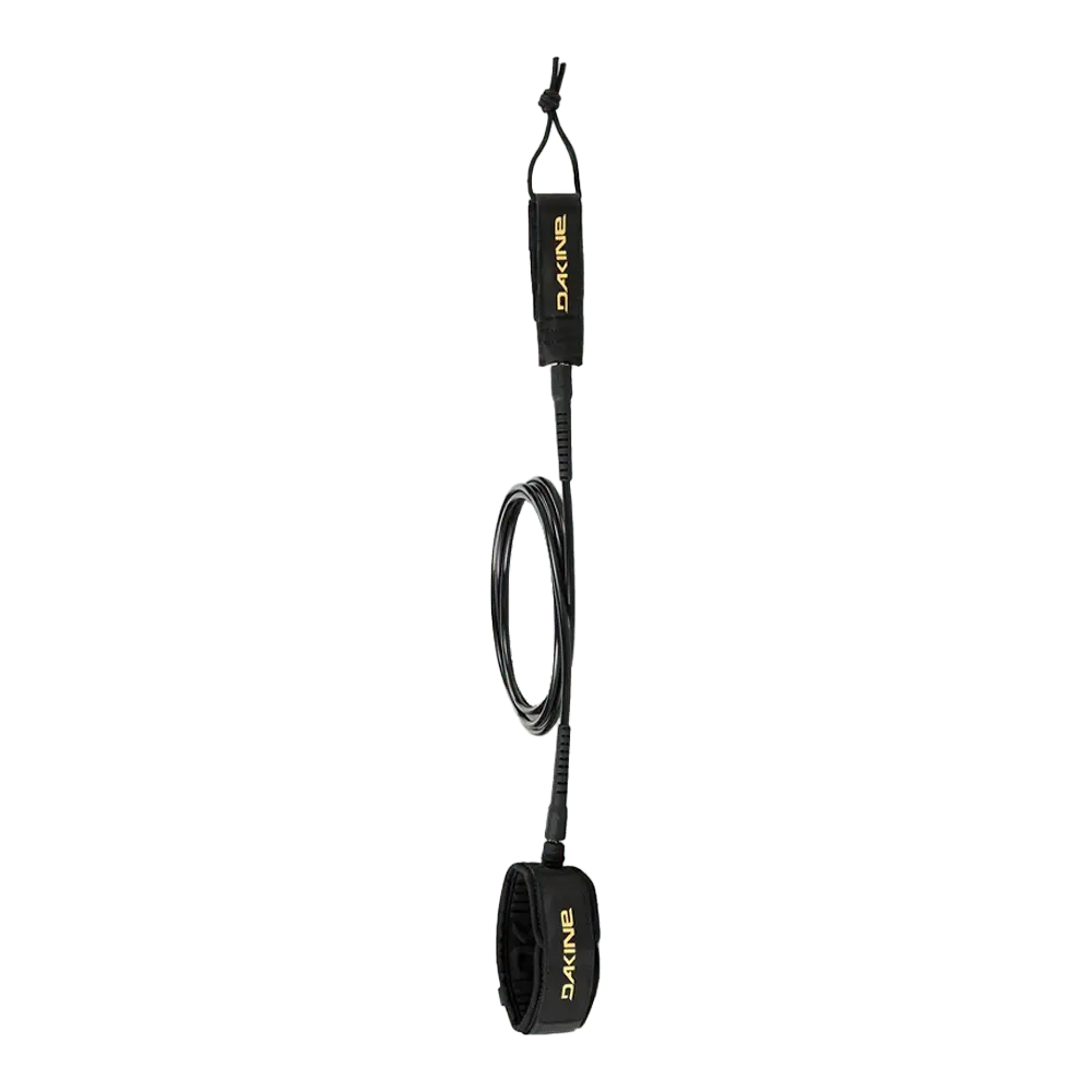 Shapers-Club- Le LONGBOARD ANKLE 9FT X 1/4" est un leash de planche de surf noir et jaune avec un câble spiralé et une sangle de cheville réglable, idéal pour un longboard de 9 pieds. Le nom de la marque "DAKINE" est affiché en évidence sur la sangle. -surfshop-surfboard