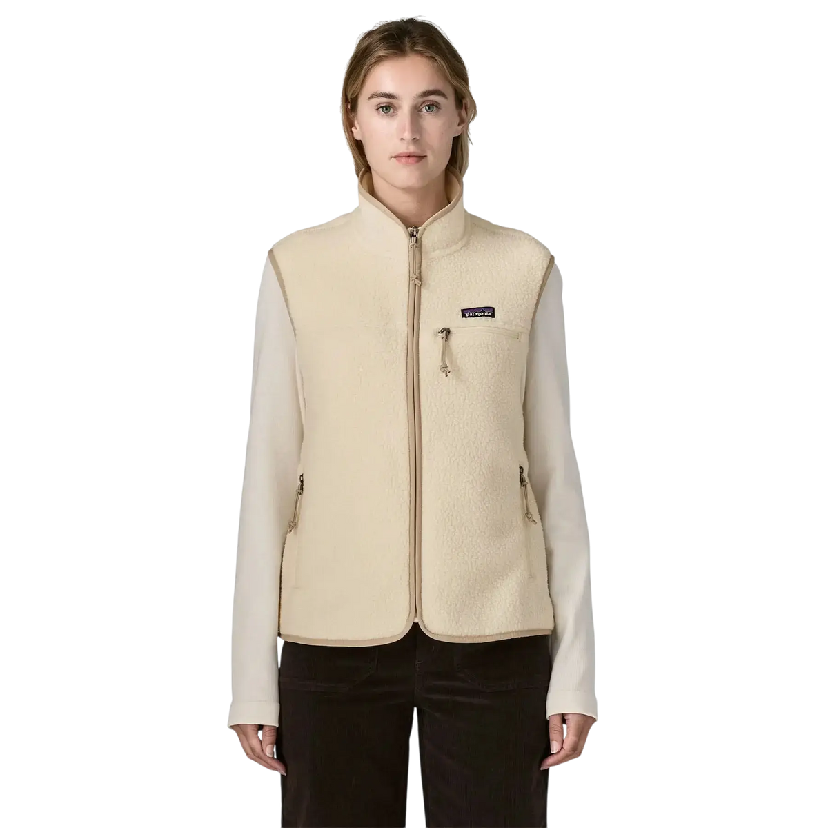 Patagonia W's Retro Pile Vest beige - Gilet sherpa sur fond transparent - Surfshop Shapers Club House, La Rochelle
