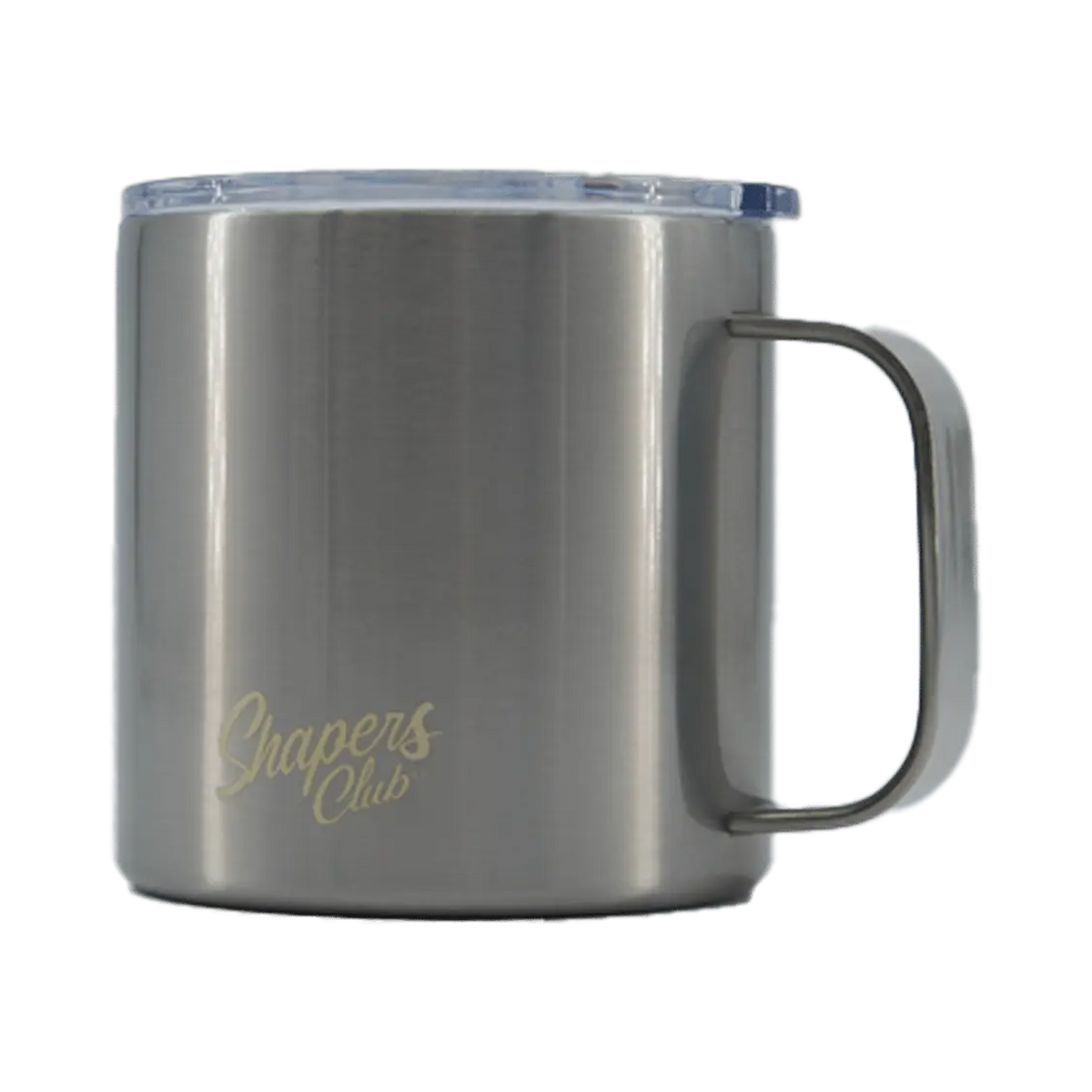 Shapers-Club- Une tasse en acier inoxydable de couleur cardinale avec un couvercle transparent, dotée d'une poignée latérale et des mots « Shapers Club » élégamment écrits sur le devant. Parfait pour ceux qui apprécient le style dans leur tasse isotherme Cardinal Mugs. -surfshop-surfboard