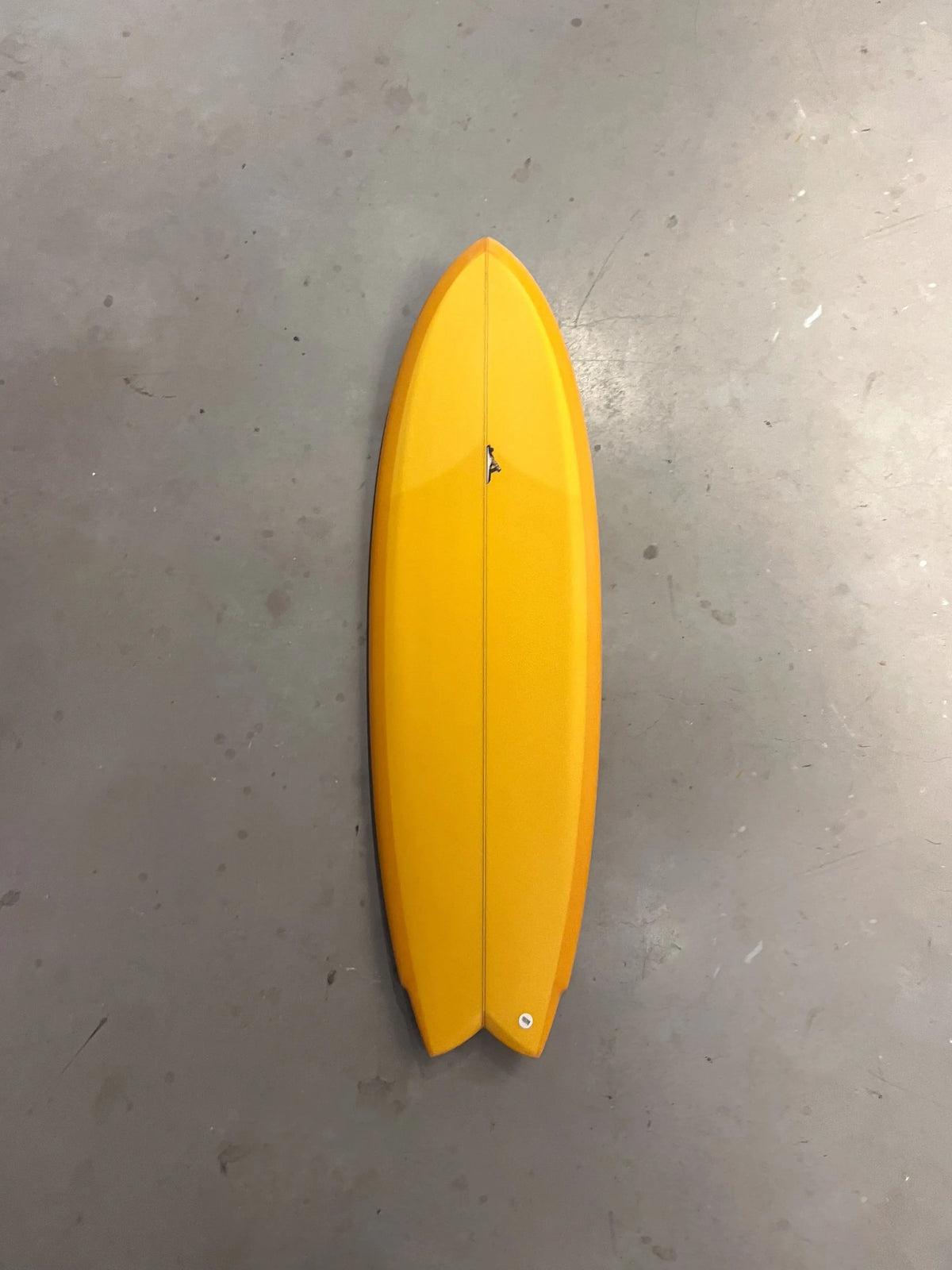 Thomas Surfboards - Flat Deck Fish - 5'10 x 20" 1/2 x 2" 1/2 - photo 1