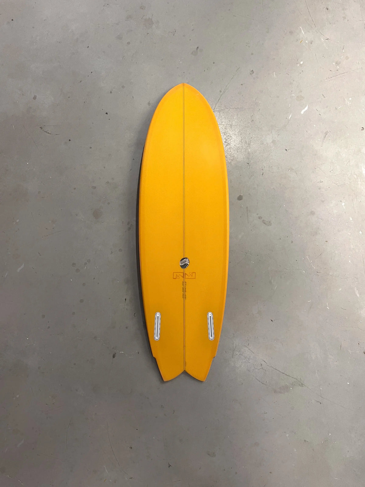 Thomas Surfboards - Flat Deck Fish - 5'10 x 20" 1/2 x 2" 1/2 - photo 3
