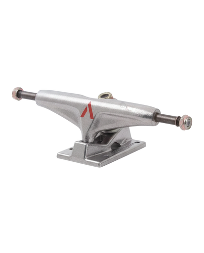 Truck de skateboard Venture 129mm en métal argenté avec logo rouge, vendu par Surfshop - Shapers Club House