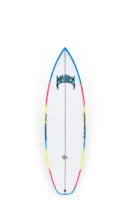 Shapers-Club- La planche de surf Rad Ripper - 5'10" x 20" x 2 7/8" se distingue par son motif bleu, jaune et rouge vibrant le long des bords colorés. Elle comprend un texte noir en gras et bénéficie d'un design élégant et aérodynamique, avec un nez pointu et une queue arrondie. Avec un volume de 31,5 L, elle est idéale pour attraper les vagues avec style. -surfshop-surfboard