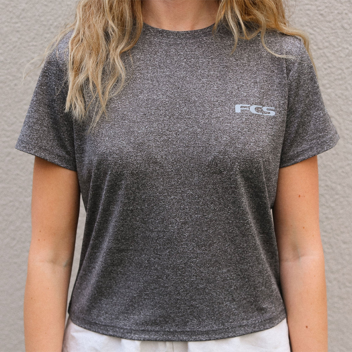FCS - Women's SS UV Surf Tee Heather XL - photo 2