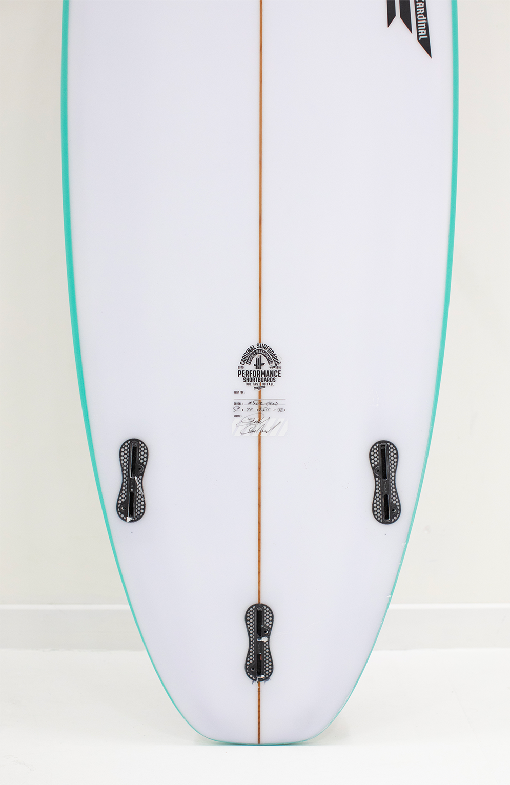 Cardinal surfboards - Desk officer - 5'10" x 20" x 2 5/8" - 31,8L violet