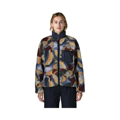 Patagonia W's Classic Retro-X Jkt blue - Sherpa jacket on transparent background - Surfshop Shapers Club House, La Rochelle