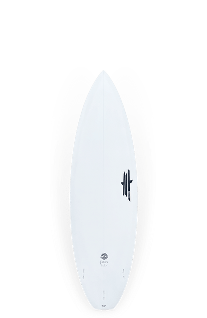 Shapers-Club- Une vue de dessus de la planche de surf Fire Arrow - 6'1" x 19 3/4" x 2 5/8" - 33L révèle un design épuré et minimaliste. Avec des graphismes minimalistes qui affichent un logo et du texte près du centre, cette planche est placée sur un fond uni et dégradé. -surfshop-surfboard