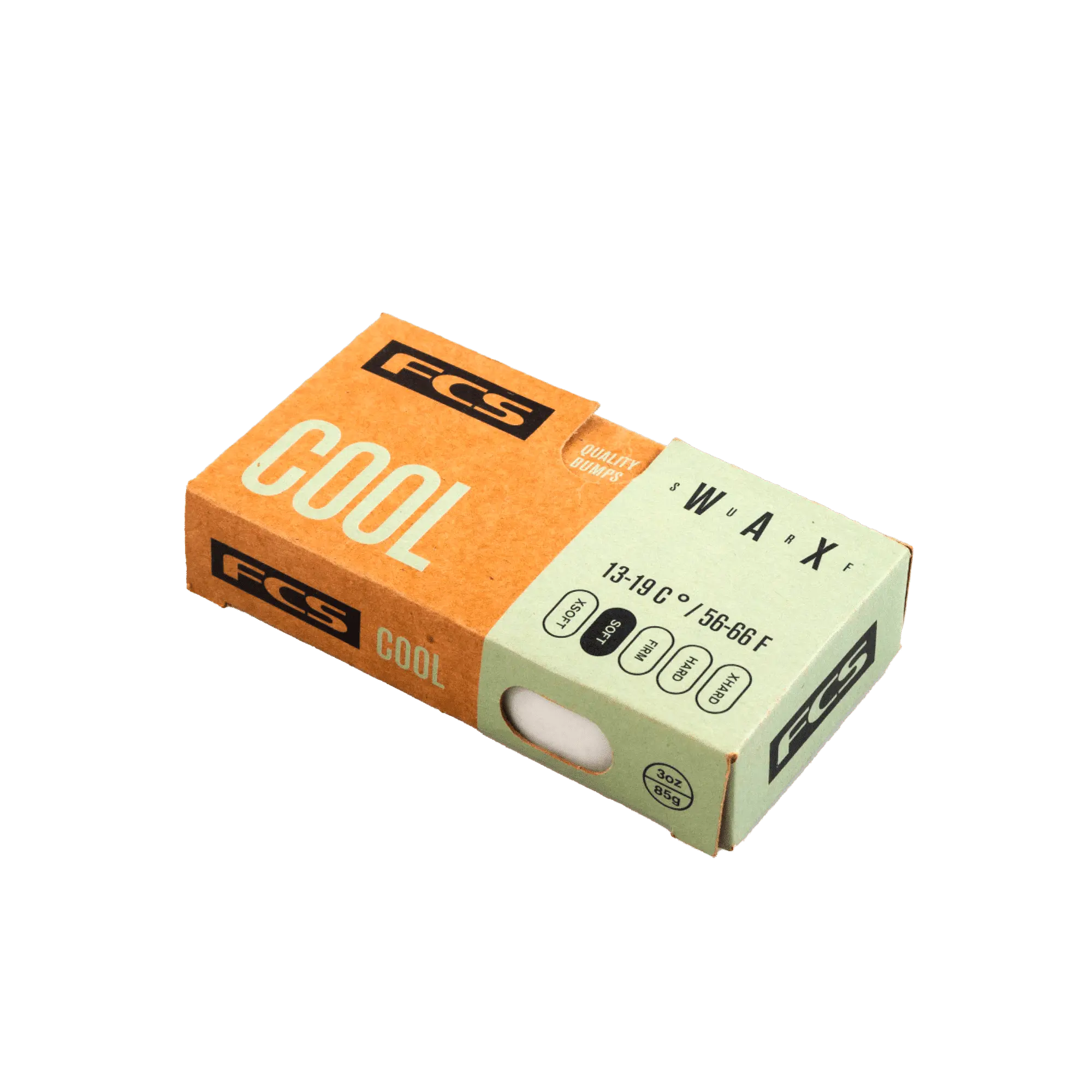 Shapers-Club- Une boîte en carton rectangulaire FCS contenant de la cire pour planche de surf étiquetée « FCS - Wax - Cool » pour des températures entre 13 et 19 °C (58 à 68 °F). La boîte est principalement marron et beige, avec du texte noir et blanc, et comprend une découpe circulaire qui révèle la cire blanche à l'intérieur. -surfshop-surfboard