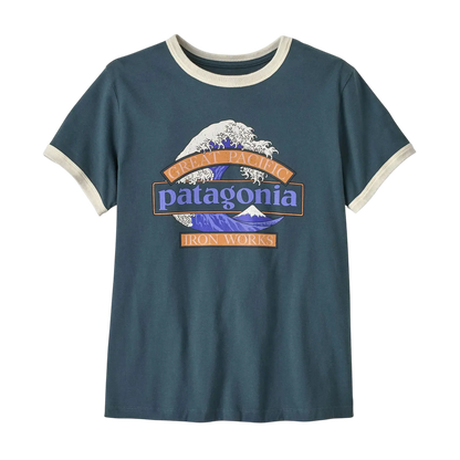 Patagonia W's Great Waves Ringer Tee bleu - T-shirt ringer sur fond transparent - Surfshop Shapers Club House, La Rochelle