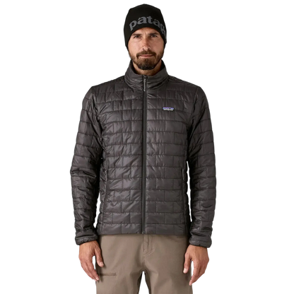 Patagonia M's Nano Puff Jkt noir - Veste isolante sur fond transparent - Surfshop Shapers Club House, La Rochelle