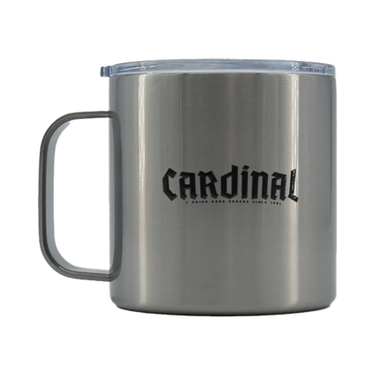 Shapers-Club- Mug isotherme Cardinal en acier inoxydable avec couvercle transparent et anse sur le côté gauche, portant l'inscription "CARDINAL" élégamment imprimée en lettres stylisées noires et audacieuses. -surfshop-surfboard